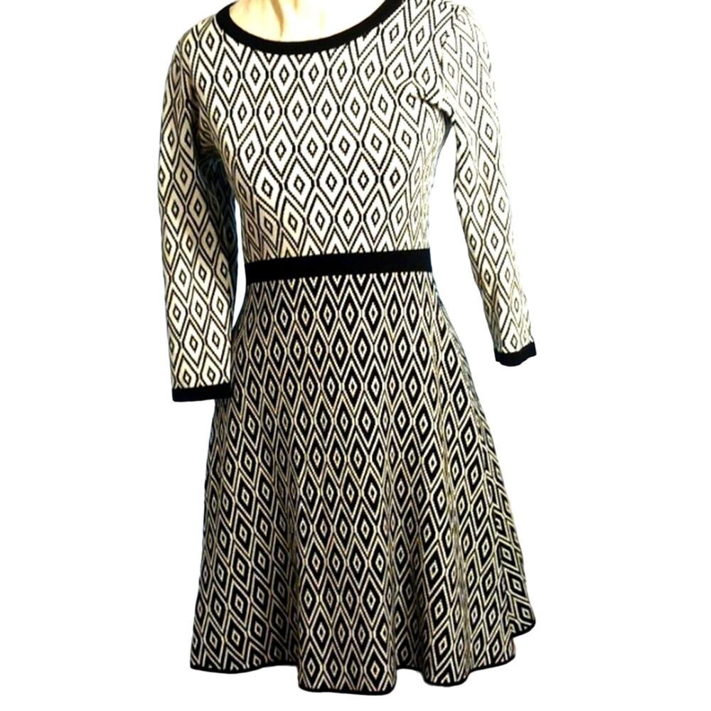 Sandra Darren Knit SWEATER DRESS Sz S Petite Black White Geometric Celtic Nordic